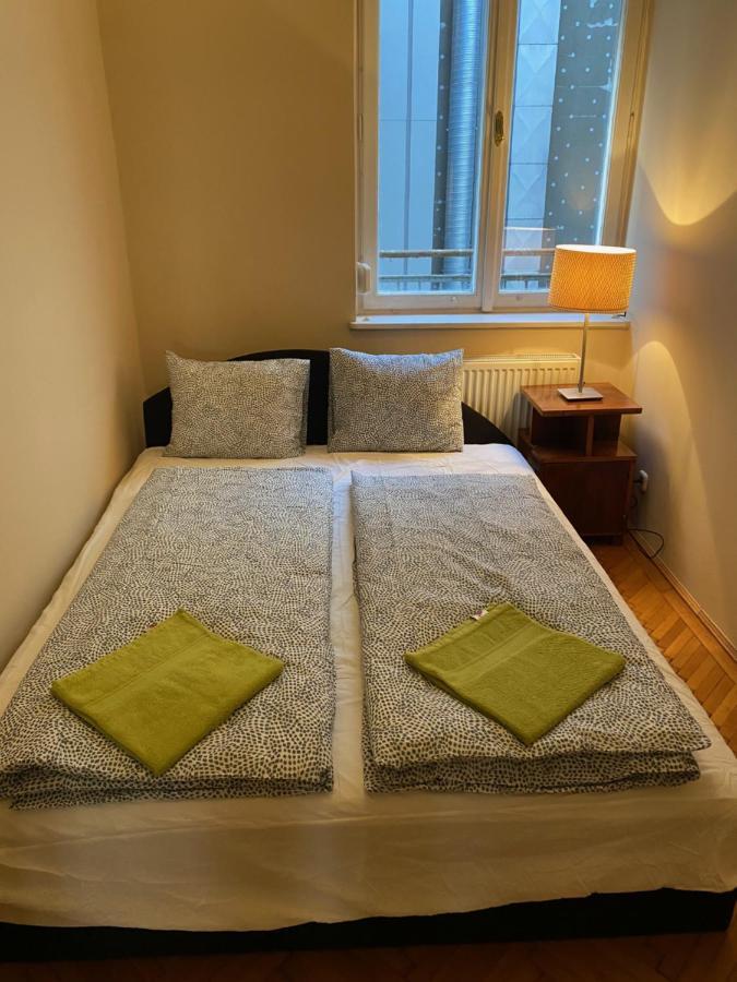 Parisi Flat Apartment บูดาเปสต์ ภายนอก รูปภาพ